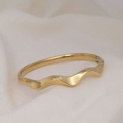 Shop Online for a Wide Range of Bracelets