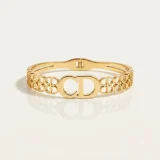 Oceyra gold cuff bracelet for women, Oval gold cuff bracelet, AMOHABOLD cuff bracelet, Anti tarnish gold bracelet, Stainless steel gold bracelet, Office wear bracelet for women, Minimal gold cuff jewellery, Elegant oval bracelet, Gold bracelet for everyday wear, Modern cuff bracelet India
