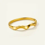 fashion bracelet, anti tarnish bracelet, waterproof bracelet, stainless steel jewellery, imitation bracelet, gold plated bracelet, daily wear bracelet, minimalist bracelet, statement jewellery, officewear jewellery