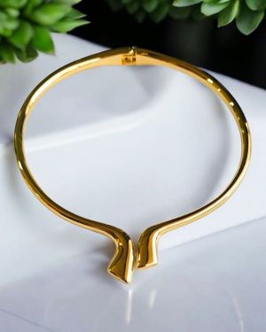 Luxe Collar Hastle Necklace