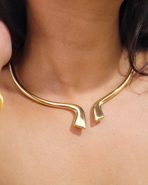 Luxe Collar Hastle Necklace