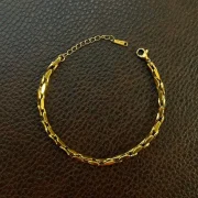 fashion bracelet, anti tarnish bracelet, waterproof bracelet, stainless steel jewellery, imitation bracelet, gold plated bracelet, daily wear bracelet, minimalist bracelet, statement jewellery, officewear jewellery