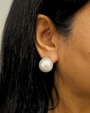 Pearl Stud Earings