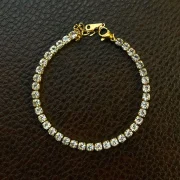 fashion bracelet, anti tarnish bracelet, waterproof bracelet, stainless steel jewellery, imitation bracelet, gold plated bracelet, daily wear bracelet, minimalist bracelet, statement jewellery, officewear jewellery