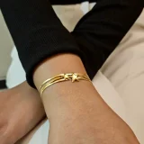 fashion bracelet, anti tarnish bracelet, waterproof bracelet, stainless steel jewellery, imitation bracelet, gold plated bracelet, daily wear bracelet, minimalist bracelet, statement jewellery, officewear jewellery