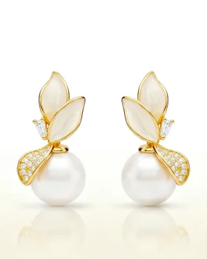 Lunara Fluttering Pearl Earrings